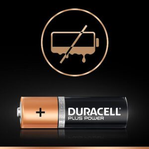 4 x Duracell AA batteries